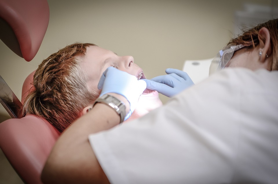 Alarming Signs that Indicate You Should See a Dentist